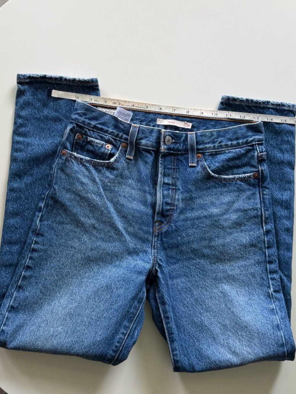 Levis Premium Wedgie Straight Jeans Jive Ship Medium Blue Raw Hem 26 22861-0110 - Picture 3 of 10
